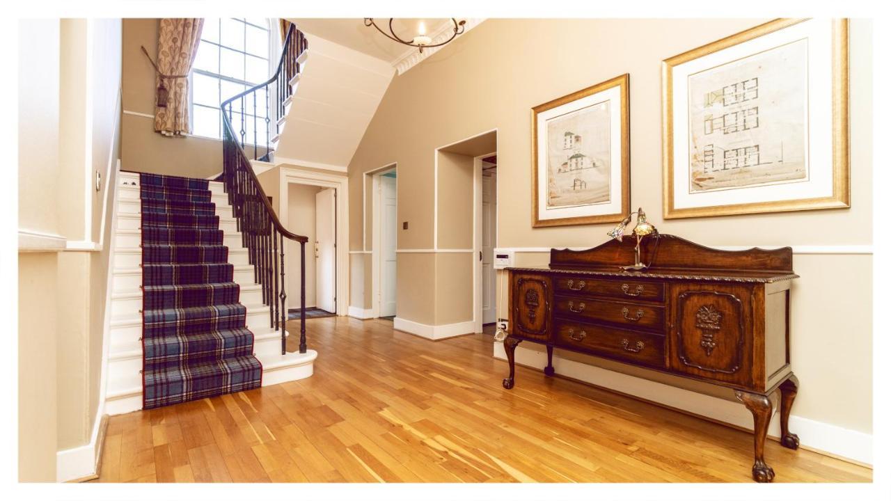 הוילה A Luxurious Masterpiece Steps From סטירלינג מראה חיצוני תמונה